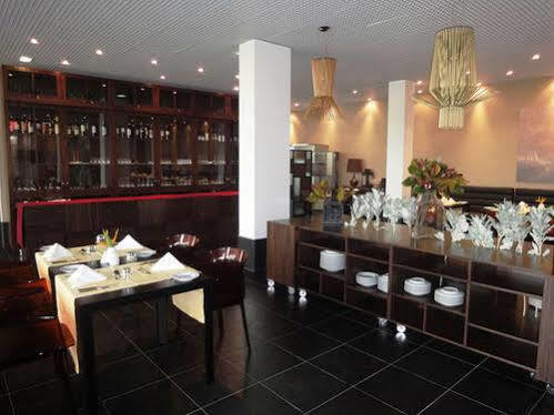 Executive Hotel Samba Luanda Extérieur photo